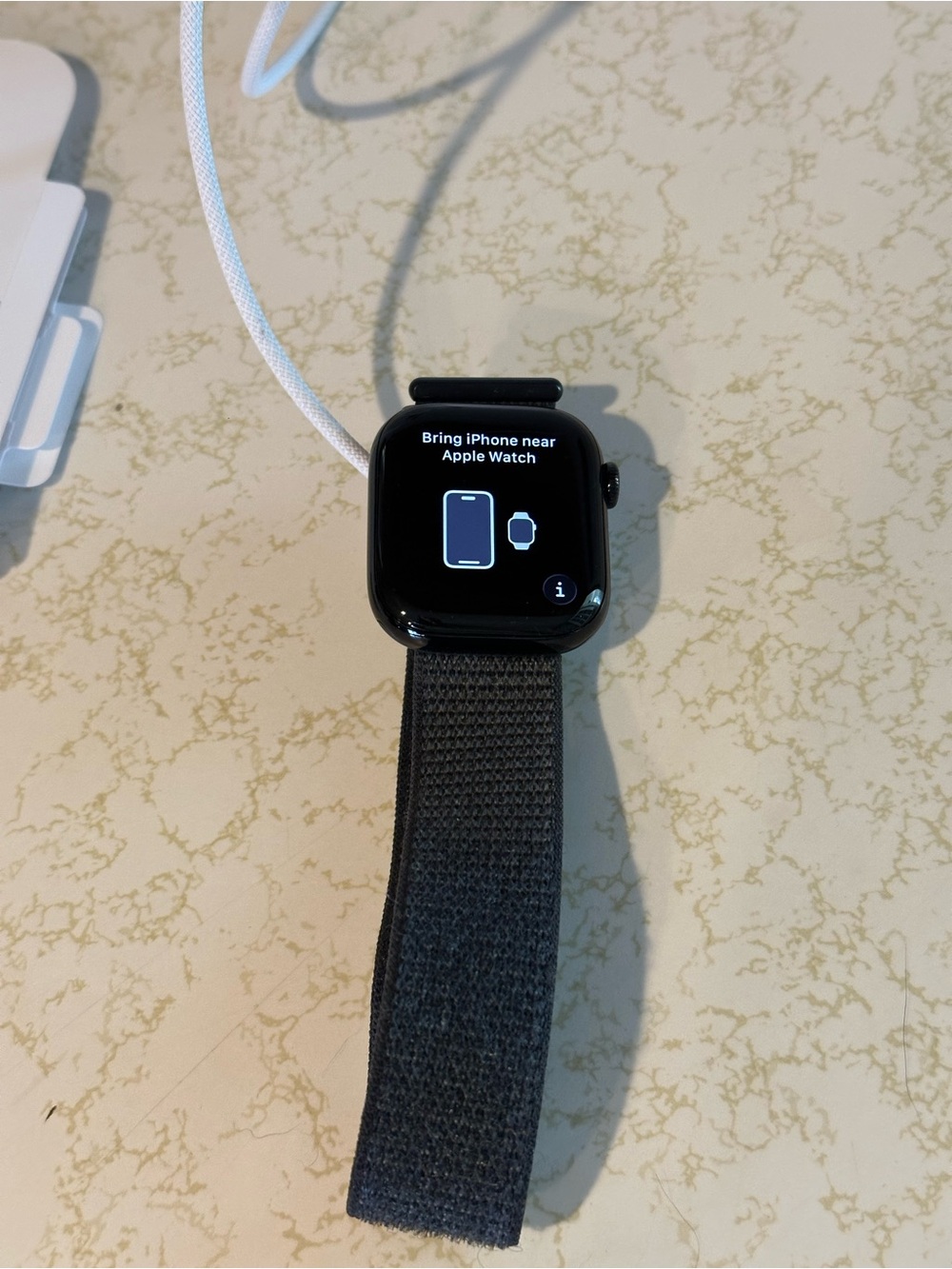 Apple Watch Series 10 - Picture 3 of 3
